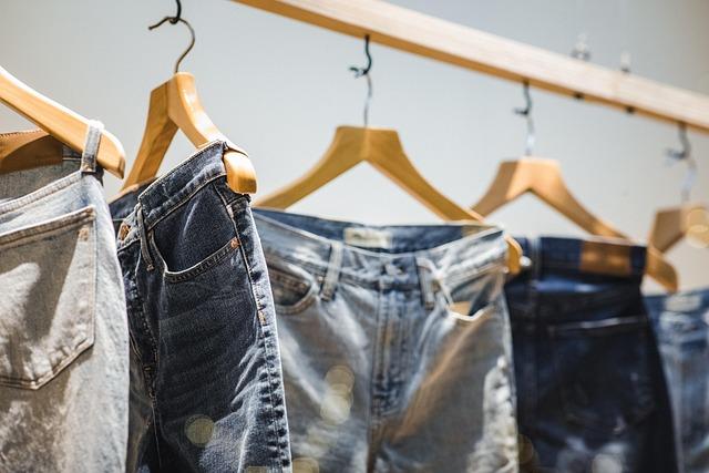 Lululemon vs Alo Yoga Apparel: 90-Day Wear Test for Serious Practitioners
